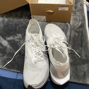 Nike ZoomX Vaporfly Next% 3 - White